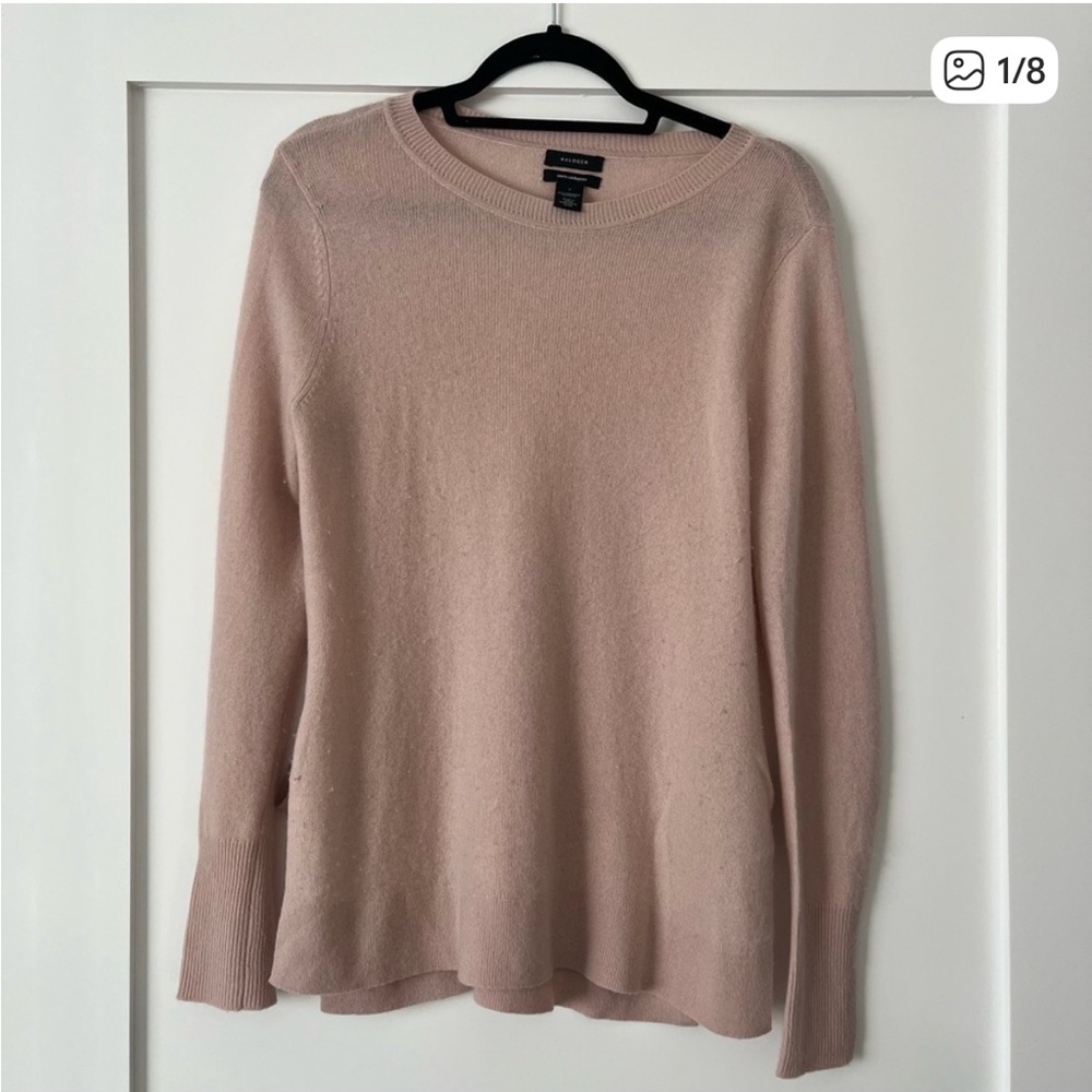 Halogen 100% Cashmere Soft Blush Crew Neck Sweater